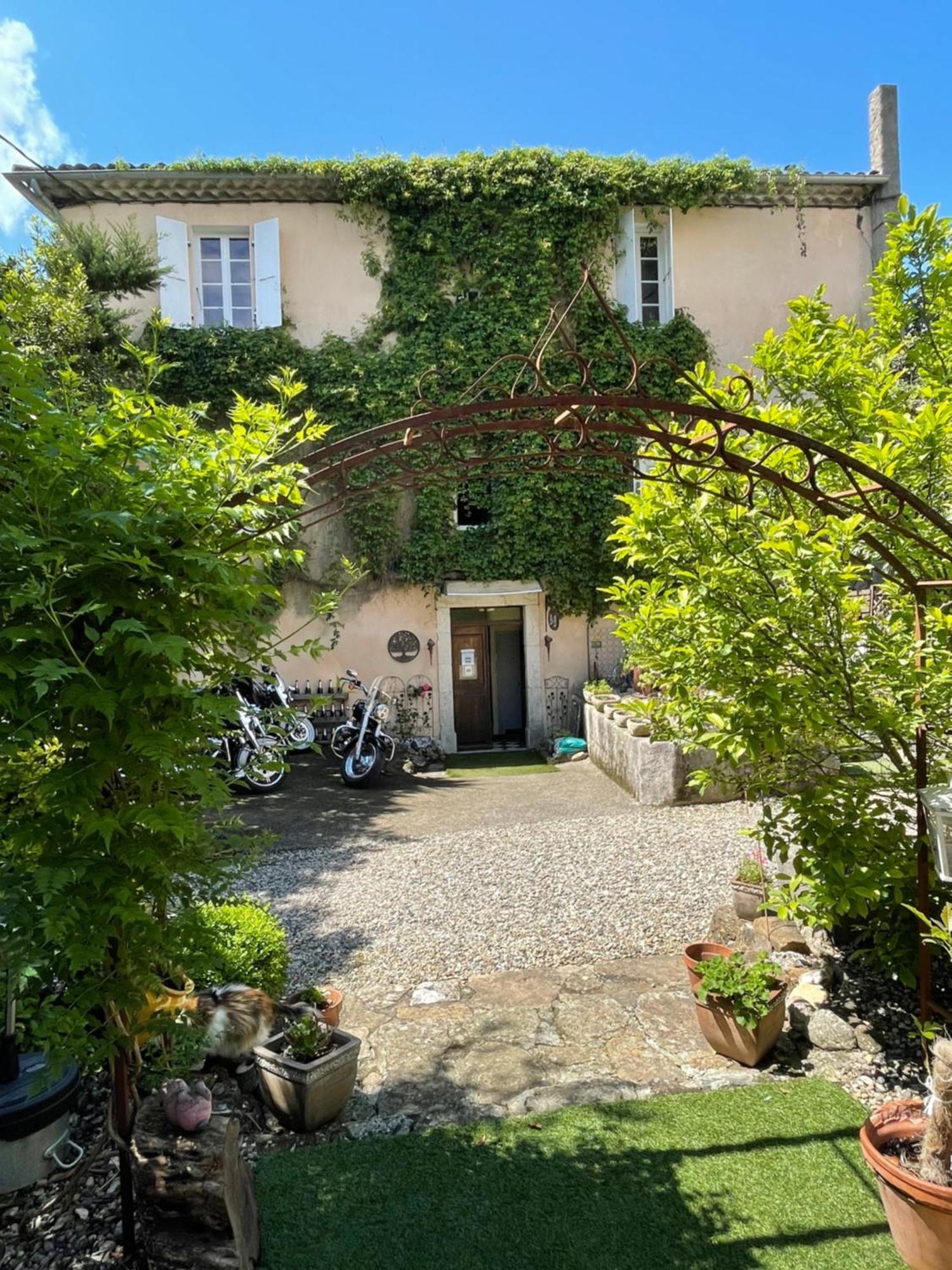 Maison Du Manoir ヴァロン・ポン・ダルク エクステリア 写真
